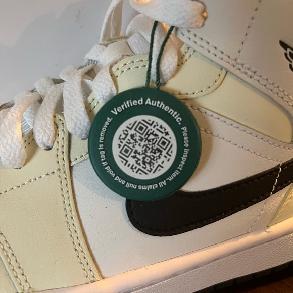 Nike Air Jordan 1 mid - Picture 2 of 6